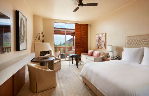 Accommodation - Four Seasons Resort Scottsdale - Guest room - Scottsdale
