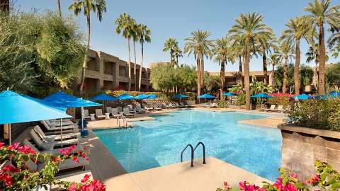 Accommodation - DoubleTree Resort by Hilton Paradise Valley - Pool view - Phoenix