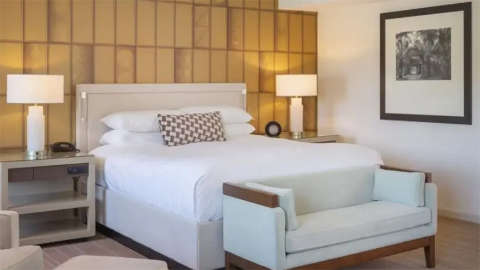 Accommodation - Arizona Biltmore - Guest room - Phoenix