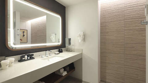 Guest room