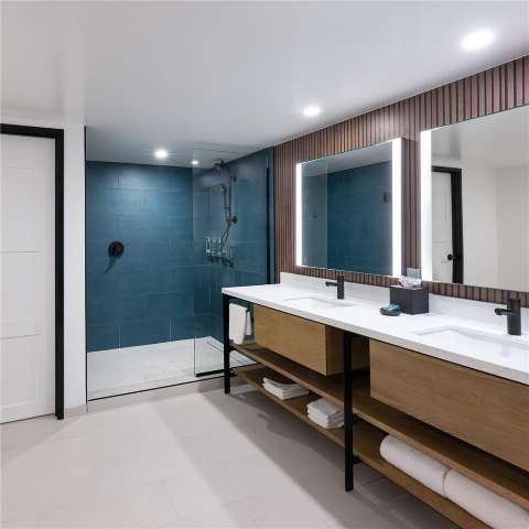 Guest room