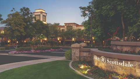 Accommodation - Hilton Scottsdale Resort and Villas - Exterior view