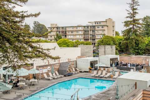 Accommodation - Hotel Paradox, Autograph Collection - Pool view - Santa Cruz