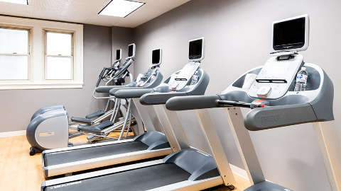 Accommodation - The Churchill Hotel near Embassy Row - Recreational facility