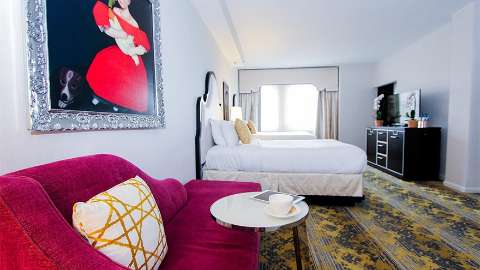 Accommodation - The Churchill Hotel near Embassy Row - Suite