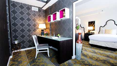 Accommodation - The Churchill Hotel near Embassy Row - Suite