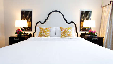 Accommodation - The Churchill Hotel near Embassy Row - Suite