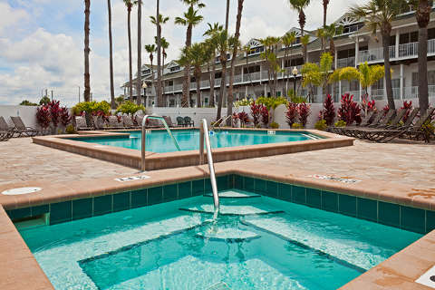 Unterkunft - Holiday Inn & Suites Harbourside - Florida