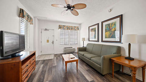 Guest room