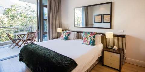 Guest room