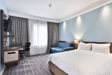 Accommodation - Holiday Inn Express Durban - Umhlanga - Guest room - UMHLANGA RIDGE