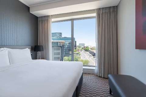 Accommodation - Radisson Blu Gautrain Hotel. Sandton Johannesburg - Guest room - Johannesburg